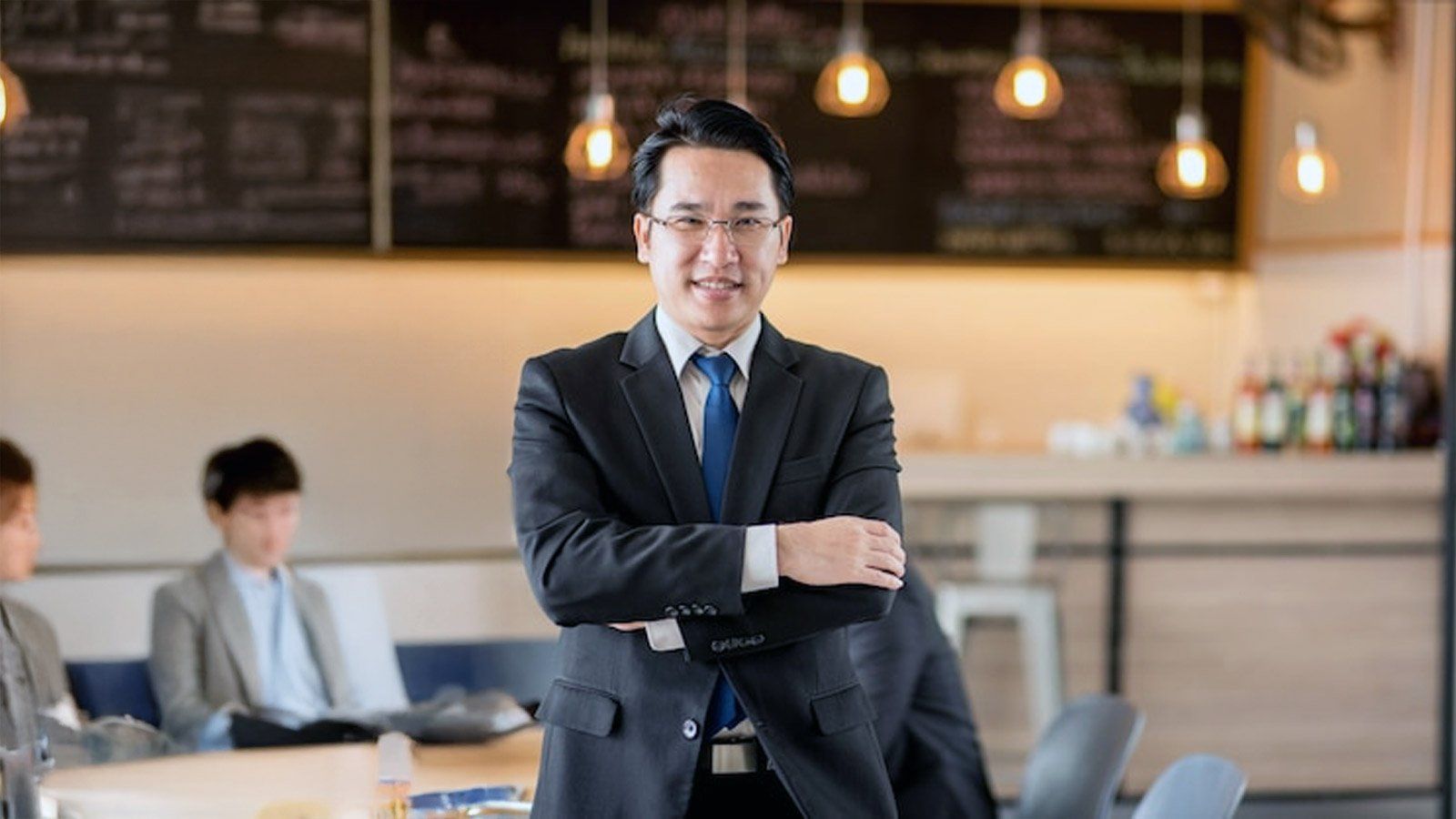 How to Climb the Hospitality Career Ladder in Hong Kong 2026